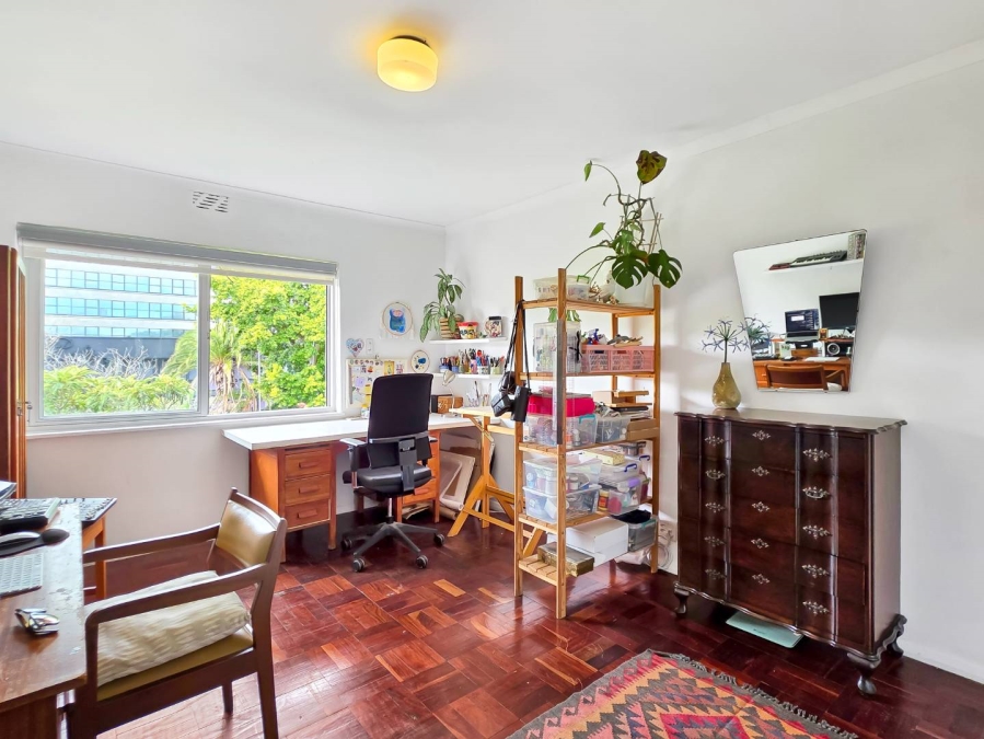 2 Bedroom Property for Sale in Sea Point Western Cape